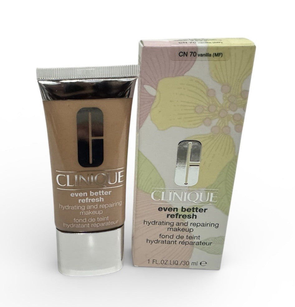 CLINIQUE Stay-Matte Oil-Free Makeup - CN70 Vanilla (MF)- 1 oz/30 mL - New In Box0