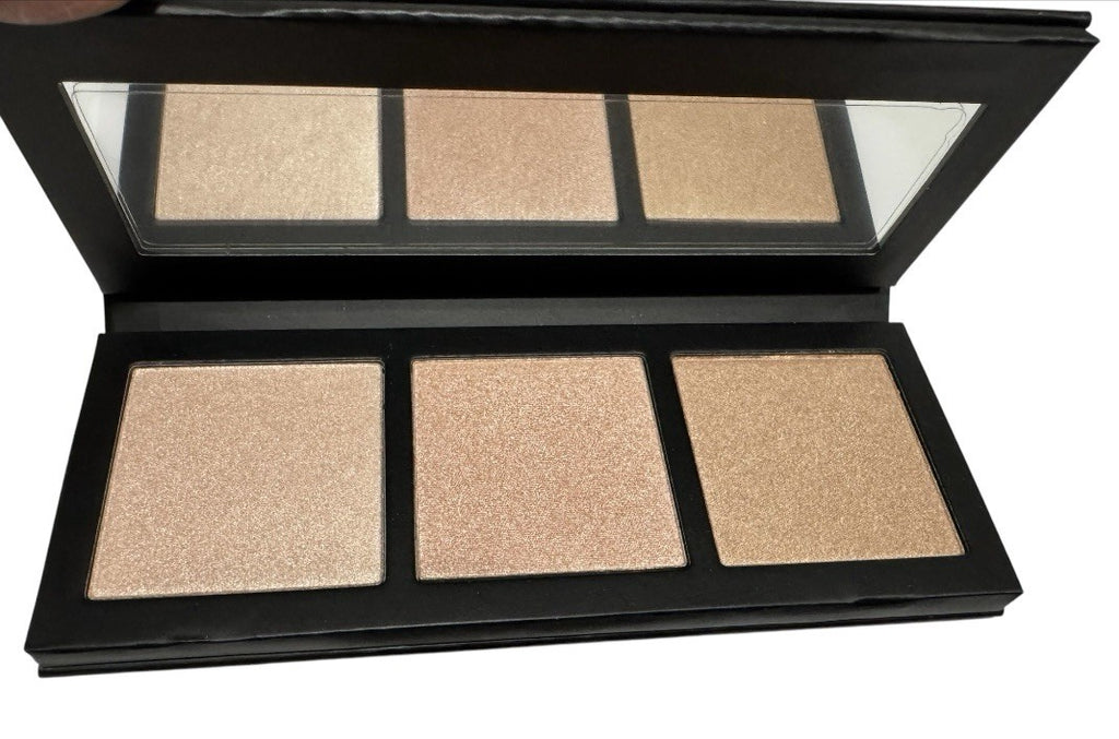 MAC Hyper Real Glow Palette FLASH + AWE Highlighter Palette. New In Box1